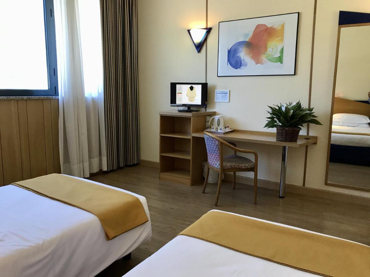 Hotel Express Aosta East Pollein Exterior photo