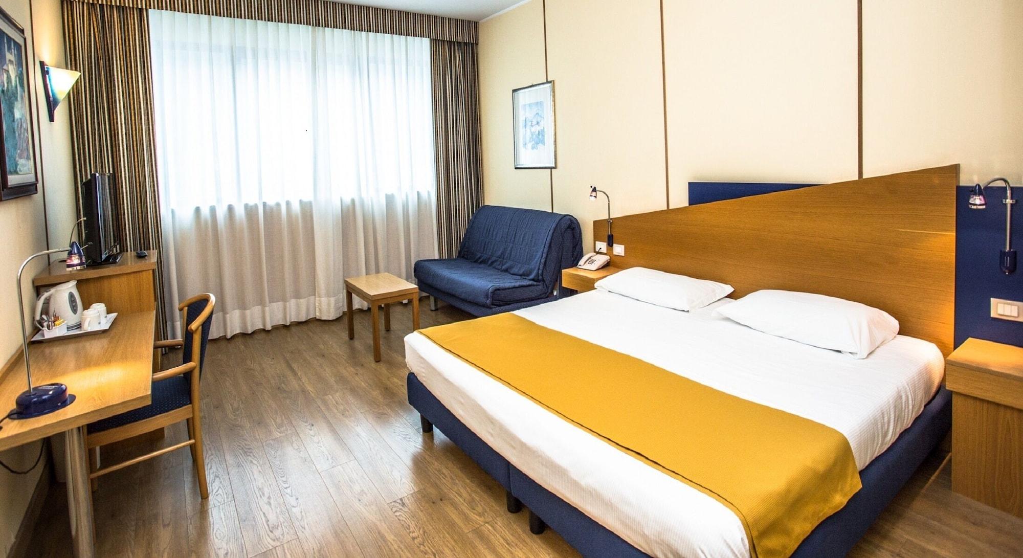 Hotel Express Aosta East Pollein Exterior photo