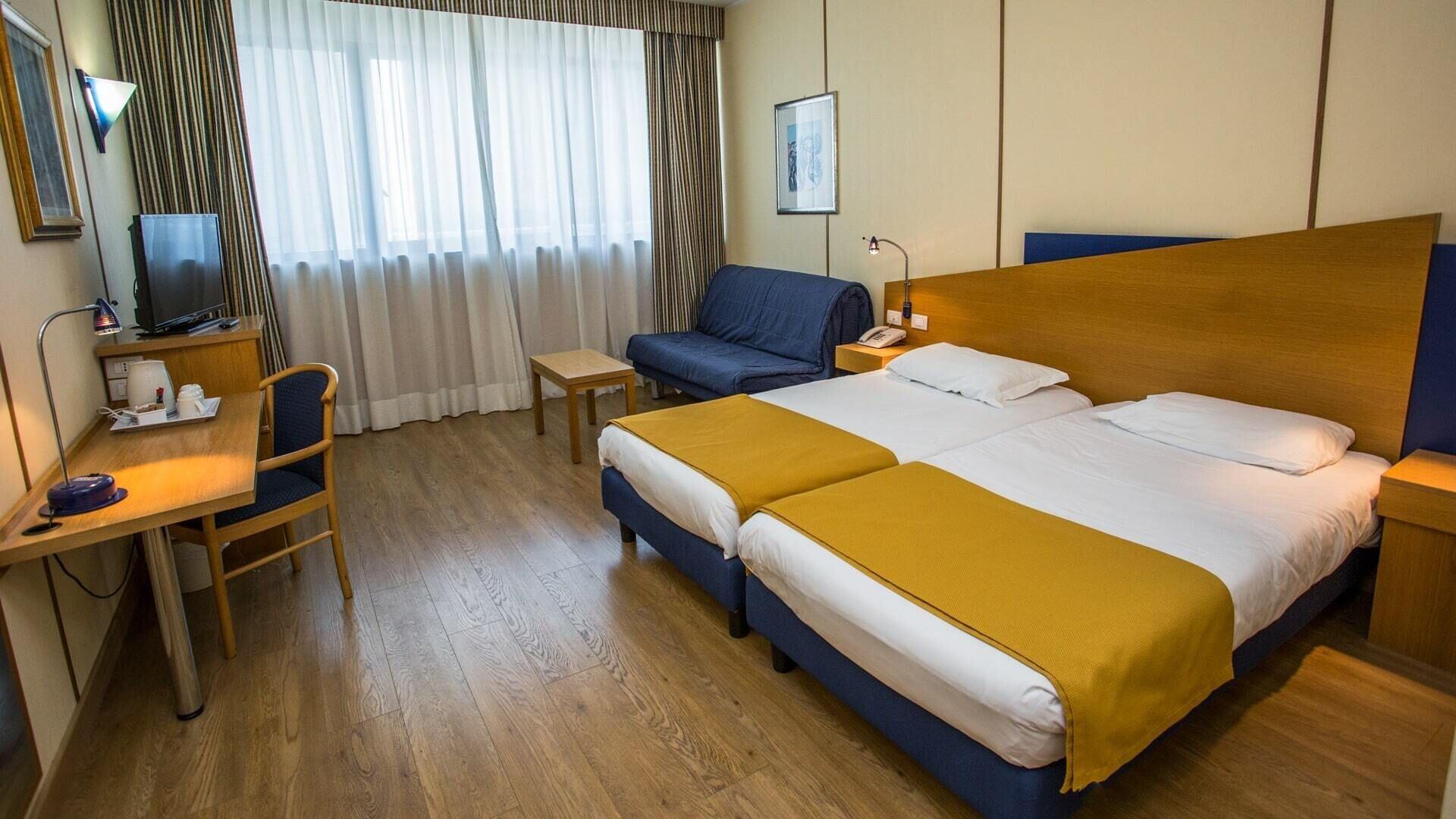 Hotel Express Aosta East Pollein Exterior photo