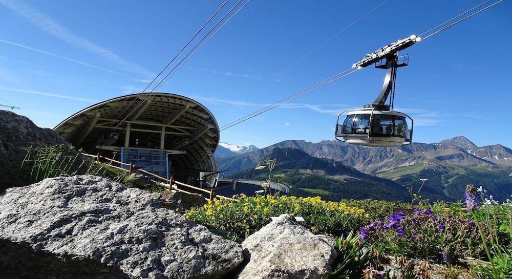 Hotel Express Aosta East Pollein Exterior photo