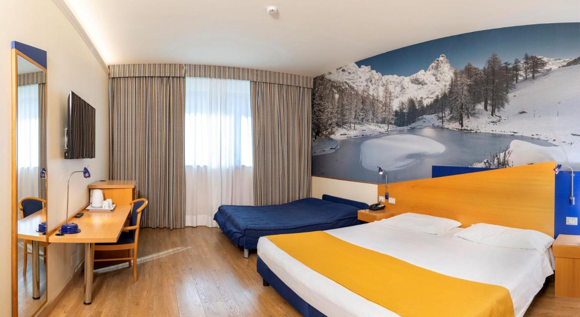 Hotel Express Aosta East Pollein Exterior photo