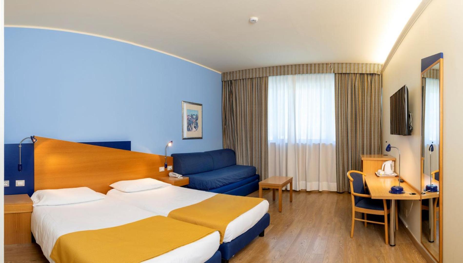 Hotel Express Aosta East Pollein Exterior photo