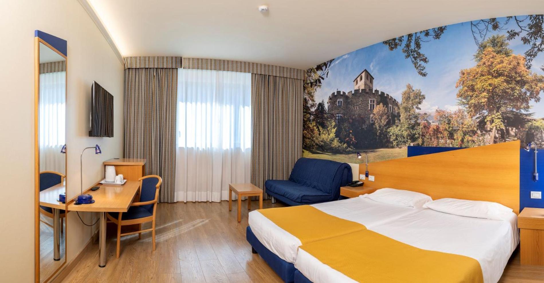 Hotel Express Aosta East Pollein Exterior photo