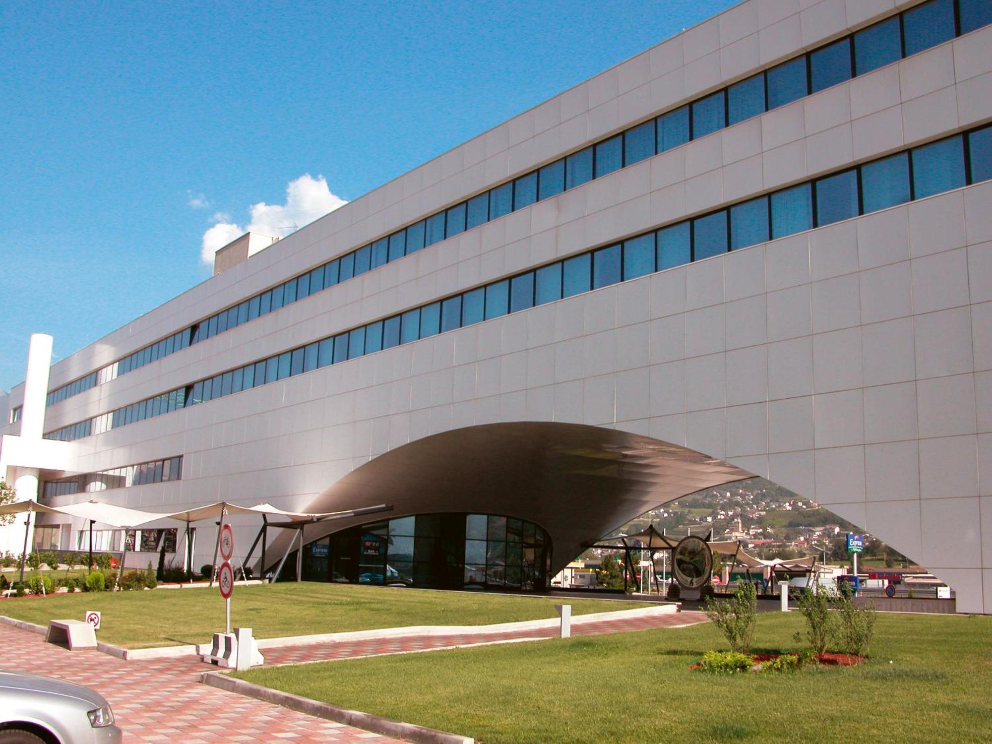 Hotel Express Aosta East Pollein Exterior photo