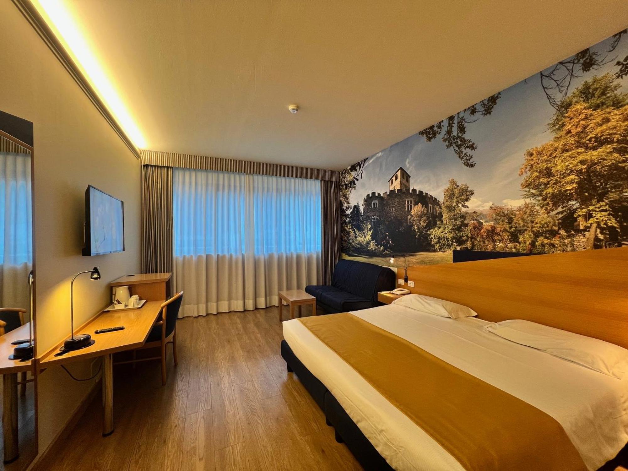 Hotel Express Aosta East Pollein Exterior photo
