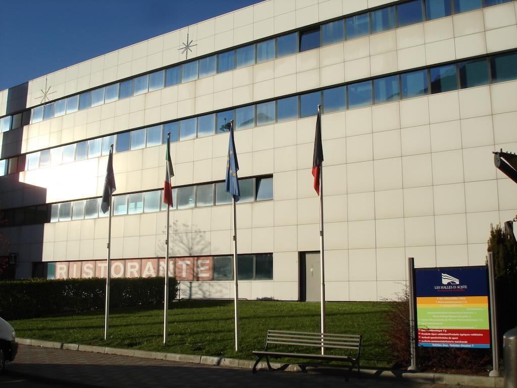 Hotel Express Aosta East Pollein Exterior photo