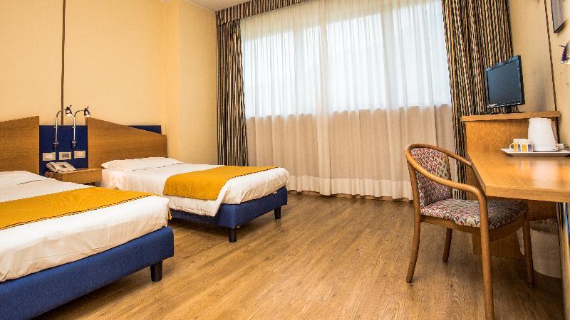 Hotel Express Aosta East Pollein Exterior photo